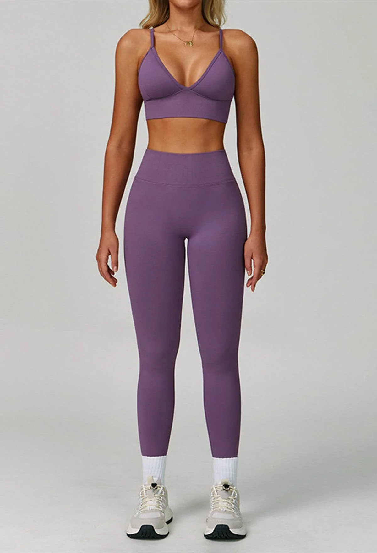 Activewear Set with V Neck Sports Bra and Legging - Artadvier