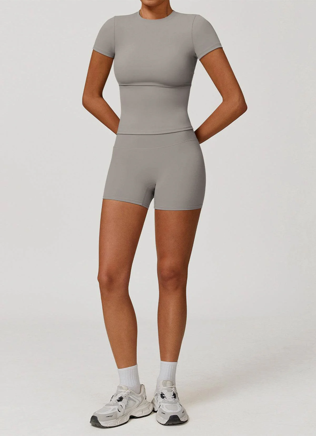 Sports Wear with Short Sleeve T-Shirt and Shorts - Artadvier