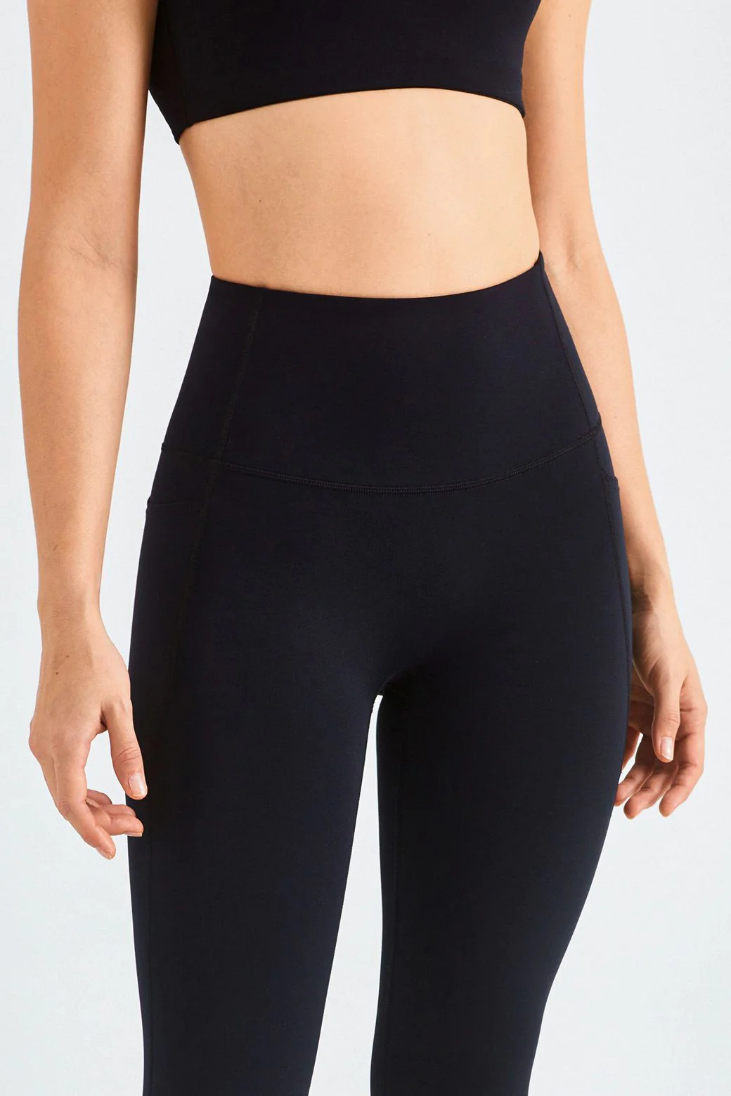 High-Rise Gym Leggings with Pockets - Artadvier