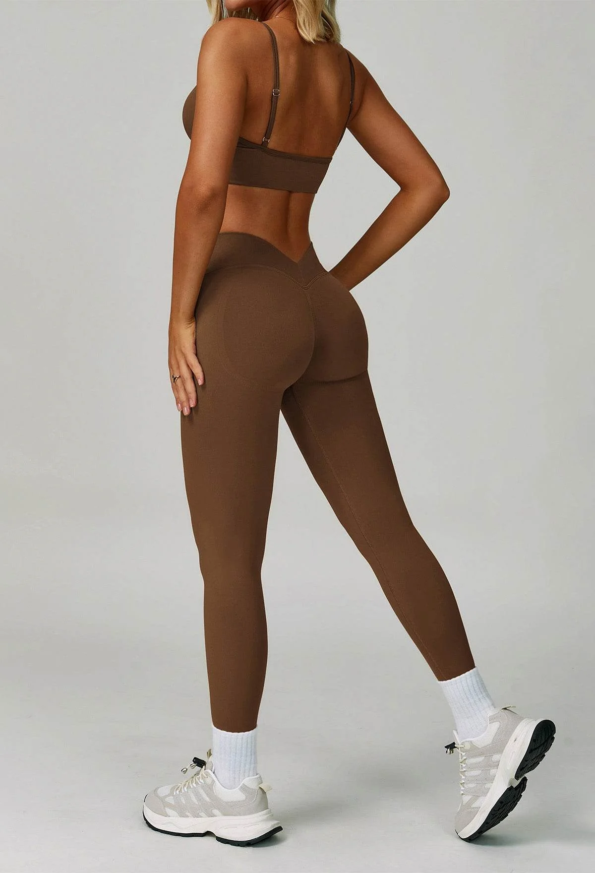 Activewear Set with V Neck Sports Bra and Legging - Artadvier