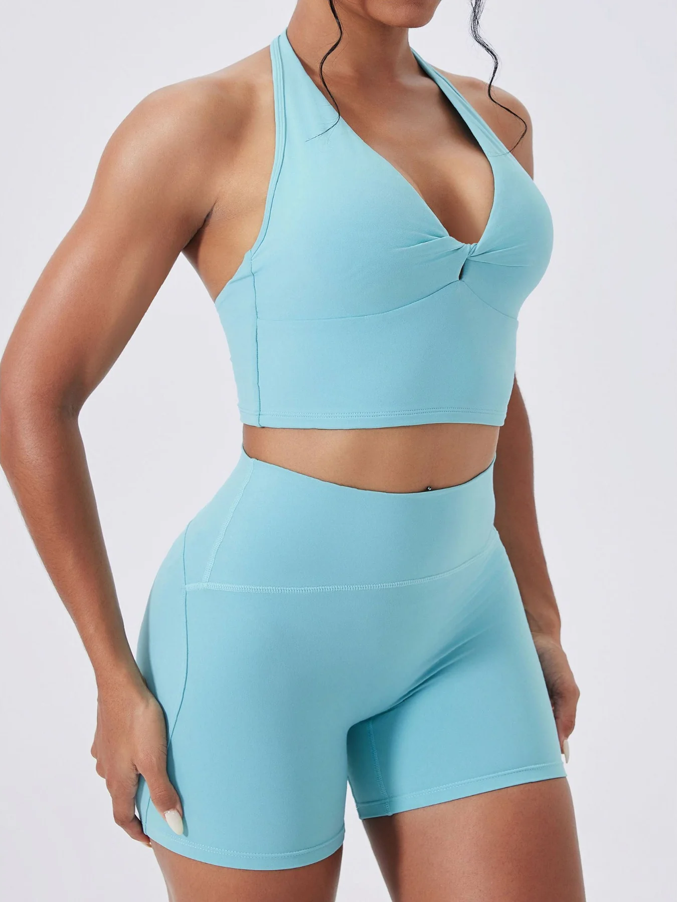 Twisted Cutout Athletic Crop Top with Breathable Design - Artadvier