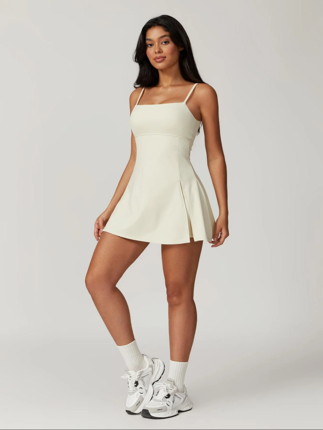 AirFlow Open-Back Tennis Dress with Built-In Shorts - Artadvier