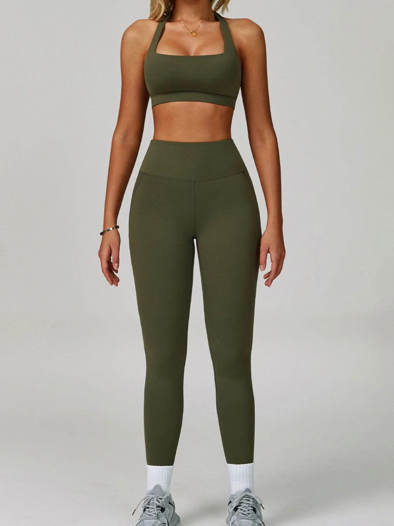 Activewear Set with Halter Sports Bra and Legging - Artadvier