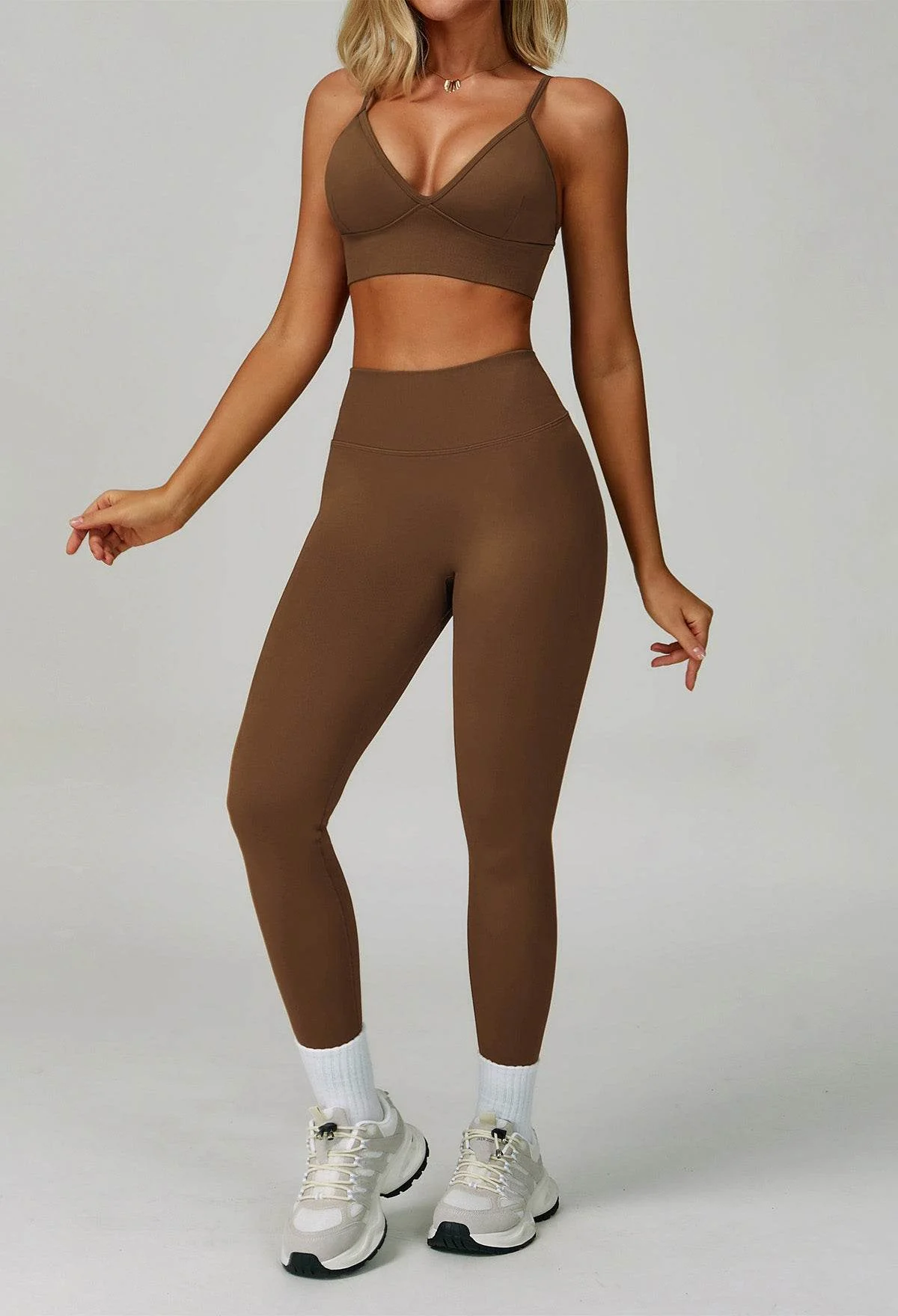 Activewear Set with V Neck Sports Bra and Legging - Artadvier